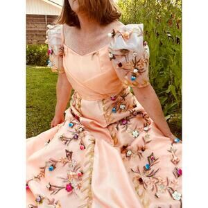 Vintage Handmade Ball Gown Handpainted 3 D Roses Fits size M 8 Full Train Peach